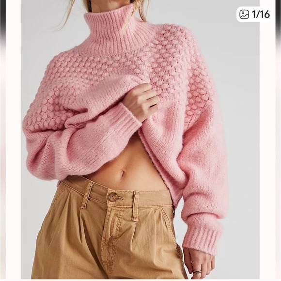 Free People Bradley Sweater Funnel Neck Chunky Knit Bubble Sleeve Pink XS NWT‎ - Picture 3 of 12